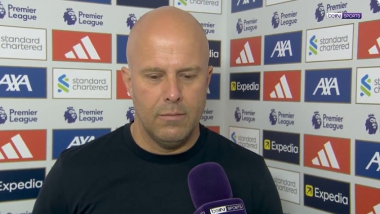 九游娱乐-斯洛特：门将倒地却不吹停裁判不公正，伤病和争议判罚我们场场有