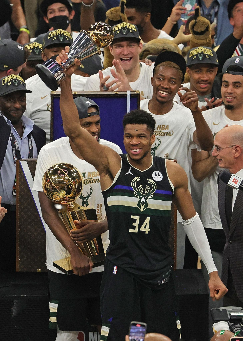 九游娱乐官方入口-媒体发布总决赛MVP历史排名:奥尼尔第1 乔丹第2 詹姆斯第3 服吗